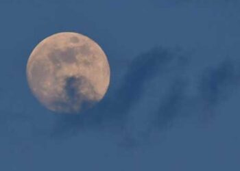 Πανσέληνος και μερική έκλειψη το βράδυ της Τρίτης 16 Ιουλίου