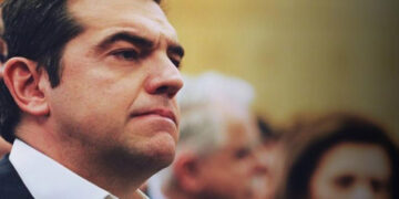 Ειδικό Δικαστήριο για την ΔΕΗ – «Μαύρη τρύπα» δισεκατομμυρίων ευρώ θηλιά στον λαιμό του Τσίπρα