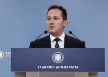 Πέτσας: «Η προηγούμενη κυβέρνηση άφησε μια κουτσή ΔΕΗ»