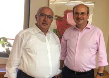 Με τον ΥΠΕΚΑ Κ. Χατζηδάκη συναντήθηκε ο Μ. Παπαδόπουλος – Στο επίκεντρο θέματα ΔΕΗ και Μαυροπηγή