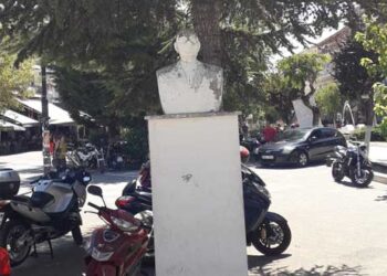 Ακόμη μία απρέπεια στο χώρο της κεντρικής πλατείας – Από τα Παραπολιτικά του Παλμού της Τετάρτης 21 Αυγούστου