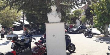 Ακόμη μία απρέπεια στο χώρο της κεντρικής πλατείας – Από τα Παραπολιτικά του Παλμού της Τετάρτης 21 Αυγούστου