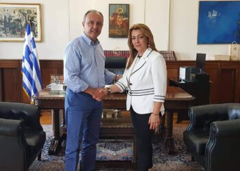 Ο υφ. Εσωτερικών Θ. Καράογλου υποδέχθηκε την επικεφαλής του γραφείου του πρωθυπουργού στη Θεσσαλονίκη, Μαρία Αντωνίου