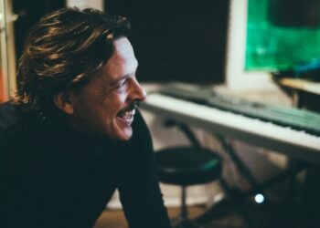 Η Μουσική Γωνιά του Μίλτου Ηλιάδη στο e-ptolemeos – Who’s gonna save my soul tonight – Christian Ronig