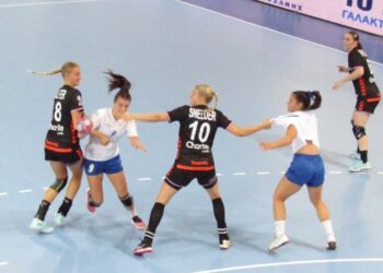 Χαντ-μπολ: Αναμενόμενη ήττα της Εθνικής Ελλάδας από την υπερδύναμη, Ολλανδία