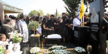 Δύο χιλιάδες άτομα στο μνημόσυνο του Τραντέλλενα Γιώργου Ποζίδη