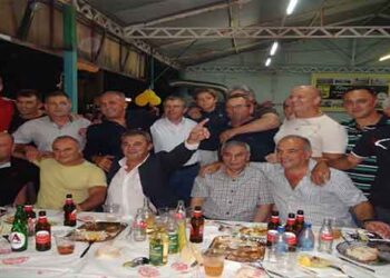 Αξέχαστες ποδοσφαιρικές μνήμες αναβίωσαν στην εκδήλωση – αφιέρωμα του ιστορικού «ΑΡΗ» Ποντοκώμης στο πλαίσιο της εκδήλωσης που διοργάνωσε ο νεοσύστατος Σύλλογος Φίλων Μουσικής Ποντοκώμης