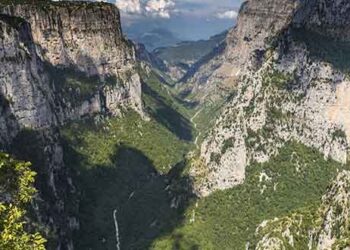 Eξόρμηση στο φαράγγι του Βίκου από την Ορειβατική Λέσχη Εορδαίας