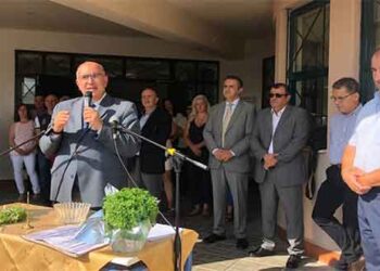 Στο 4ο Γυμνάσιο και το 4ο Λύκειο Κοζάνης ο Βουλευτής ΝΔ Μιχάλης Παπαδόπουλος – Το μήνυμά του προς τους μαθητές