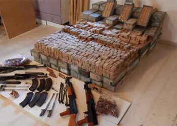 64χρονος στην Πτολεμαΐδα εμπλεκόμενος σε κύκλωμα εμπορίας καλάσνικοφ στην Κρήτη