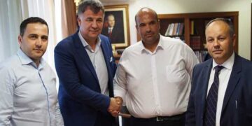 Παράδοση – παραλαβή της Αντιπεριφέρειας Π.Ε. Γρεβενών  – Ανέλαβε καθήκοντα ο Γιάννης Γιάτσιος