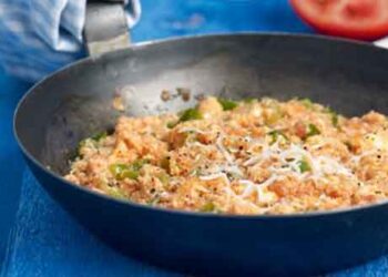 Καγιανάς με πιπεριές και τυριά