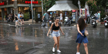 Χαλάει ο καιρός το Σάββατο -Πτώση της θερμοκρασίας, βροχές και καταιγίδες