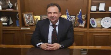 Υπόμνημα στον Πρωθυπουργό κατέθεσε ο πρόεδρος του Επιμελητηρίου Κοζάνης, Νίκος Σαρρής, θέτοντας τα κυριότερα προβλήματα της περιοχής