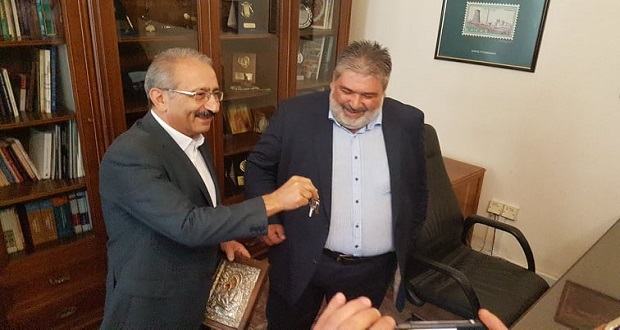 Σε εγκάρδιο κλίμα μεταξύ Ζαμανίδη – Πλακεντά η παράδοση – παραλαβή του Δημαρχείου Εορδαίας (video)