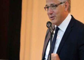 Μεταναστευτικό, Διόδια, προσφυγόπουλα στην ατζέντα Ζευκλή στην Αθήνα. Τι ειπώθηκε