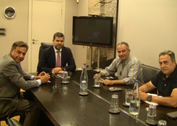 Η πρώτη συνάντηση της ΓΕΝΟΠ με το νέο Πρόεδρο της ΔΕΗ- Σε εξέλιξη η συζήτηση(φώτο)