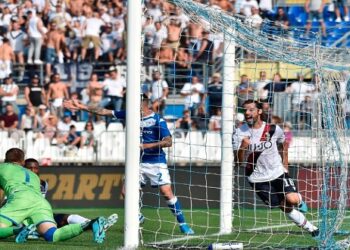 Στα δίχτυα η μπάλα για το 2.30