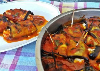 Μαγειρεύοντας με την Αρετή: Μεζές μελιτζάνας ρολό με τυριά