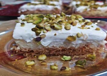 Μαγειρεύοντας με την Αρετή: Εκμέκ κανταΐφι