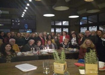 Συγκίνηση, θύμησες και νοσταλγία στην κοπή βασιλόπιτας και στον Εορτασμό των 25 Χρόνων από την Ίδρυση της Ένωσης Καθηγητών Αγγλικής Δυτικής Μακεδονίας (ΕΚΑΔΥΜΑ)