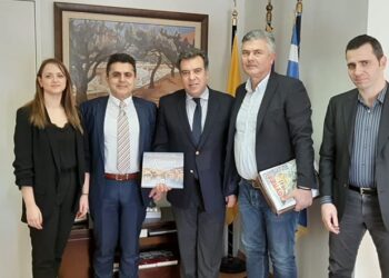 Επιτυχημένη σύσκεψη για τον τουρισμό, Υφυπουργός Μ.ΚΟΝΣΟΛΑΣ και ο Βουλευτής Ζ.ΤΖΗΚΑΛΑΓΙΑΣ .Ο τουρισμός μπορεί να γίνει ο βασικός πυλώνας οικονομικής ευημερίας της ΚΑΣΤΟΡΙΑΣ- Δελτίο Τύπου