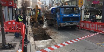 Πρωτοφανής βλάβη σε κεντρικό αγωγό τηλεθέρμανσης «πάγωσε» την Κοζάνη