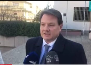Δίκη Κ. Πολύζου: Τι δήλωσε ο συνήγορος υπεράσπισης Αποστόλης Λύτρας – “Αυτό που ισχυρίζονται και σήμερα είναι ότι δεν έχουν καμία σχέση με το συγκεκριμένο έγκλημα” – Τι δήλωσε για την κατάθεση του αδερφού του (VIDEO)
