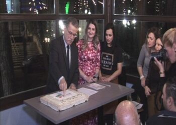 Η κοπή της πίτας για την «ΕΝΟΤΗΤΑ» του Λάζαρου Μαλούτα: «Αναστρέφουμε κακές επιλογές του παρελθόντος- Πρώτιστο μέλημα η διασφάλιση της περιοχής από το τσουνάμι της απολιγνιτοποίησης»