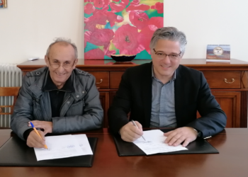 Υπογραφή σύμβασης για κατασκευή επιπλέον 7 παιδικών χαρών στο Δήμο Βοΐου