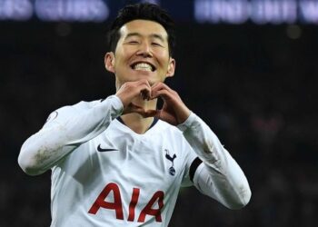 Εμβόλιμη σε Ελλάδα & Αγγλία