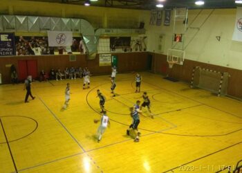 Νίκη χρυσάφι του Αρίωνα επί του Φοίνικα Κοζάνης που φωνάζει για τη διαιτησία