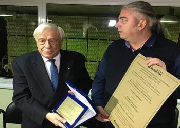 Επίτιμος πρόεδρος στον ΑΣΕΠΟΠ Βελβεντού ο Προκόπης Παυλόπουλος – Το σχόλιο του Προέδρου της Δημοκρατίας: “Δεν θα μείνω χωρίς δουλειά”! (VIDEO)