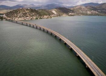 Το δημοσίευμα του ΕΘΝΟΥΣ για το πρόβλημα στατικότητας στη δεύτερη μεγαλύτερη γέφυρα της χώρας – Τι δήλωσε ο Γ. Κασαπίδης