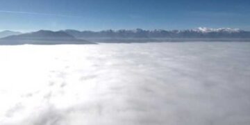 Φλώρινα: Καθηλώνουν οι εικόνες με την παγωμένη ομίχλη! Όταν η φύση ζωγραφίζει (vid)