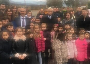 Στον Βαθύλακκο ολοκλήρωσε την επίσκεψή του ο Προκόπης Παυλόπουλος – Συναντήθηκε με μαθητές και δασκάλους του Δημοτικού Σχολείου στα Κουβούκλια