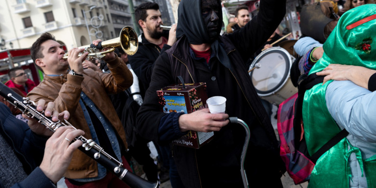 Καστοριά: Με παρέλαση μπουλουκιών ολοκληρώνονται σήμερα τα Ραγκουτσάρια -Στους -5 βαθμούς