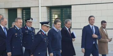 Η συνάντηση Χρυσοχοϊδη με τους επικεφαλής των παρατάξεων του Βοΐου για το κέντρο μεταναστών- Γιατί ο Υπουργός έλεγε πως δεν είναι αρμοδιότητά του ενώ λίγες ώρες πριν συγκάλεσε σύσκεψη για το συγκεκριμένο θέμα- Το DJV της περιοχής(με τον ίδιο Υπουργό) και οι ατάκες- φωτιά της πρώην Δημάρχου, Παναγιώτας Ορφανίδου, χθες στο Τσοτύλι