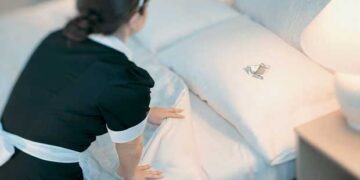 Από ξενοδοχείο στον Άγιο Αθανάσιο Πέλλας ζητούνται δυο γυναίκες για εργασία (καμαριέρες)