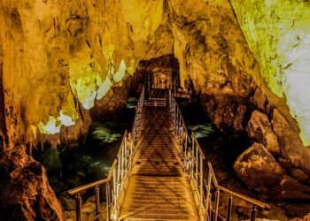 Δείτε ποιες ημερομηνίες θα μείνει κλειστό το Σπήλαιο του Δράκου στη Καστοριά