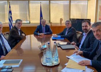 Ξεκινάει δουλειά η Διυπουργική για την Απολιγνιτοποίηση – Συνάντηση Κ. Χατζηδάκη και Γ. Θωμά με τους Δημάρχους των λιγνιτικών Δήμων