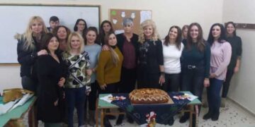 Σε μία ζέστη και οικογενειακή ατμόσφαιρα οι σπουδαστές του Τμήματος” Βοηθών Φαρμακείου” του Δημόσιου ΙΕΚ Πτολεμαΐδας έκοψαν την παραδοσιακή βασιλόπιτα