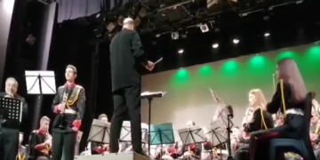 «Μάγεψε» το κοινό η Φιλαρμονική του Δήμου Κοζάνης «Πανδώρα»: Μοναδική μουσική συνεργασία με τον παγκοσμίου φήμης τρομπετίστα  Vince Di Martino