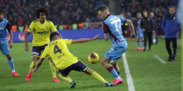 23 χρόνια χωρίς διπλό η μεν, αήττητη επτά χρόνια η δε