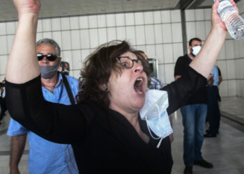 Δίκη Χρυσής Αυγής: Συγκινημένη η Μάγδα Φύσσα για την απόφαση: «Ο Παύλος τα κατάφερε» [βίντεο]