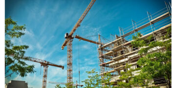 Εξοικονόμηση Ενέργειας στα Κτίρια: Αλλάζουν πολλά (βίντεο) – τα νέα εργαλεία, οι πόροι, οι επιθυμίες του ΥΠΕΝ