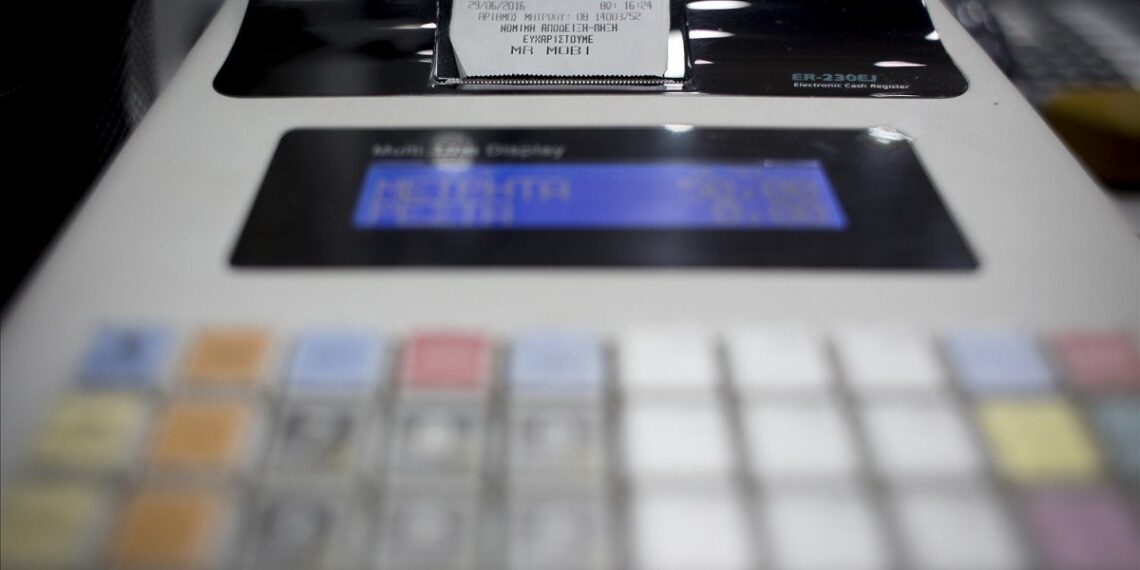 Αναστολή απόδοσης του ΦΠΑ για 6 μήνες στις επιχειρήσεις σε περιοχές σε lockdown