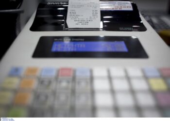 Αναστολή απόδοσης του ΦΠΑ για 6 μήνες στις επιχειρήσεις σε περιοχές σε lockdown