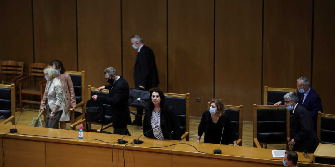 Χρυσή Αυγή: Ισόβια για Ρουπακιά πρότεινε η εισαγγελέας – 13 χρόνια σε Μιχαλολιάκο, Κασιδιάρη, Λαγό, Παπά, Παναγιώταρο, Γερμενή, Ματθαιόπουλο
