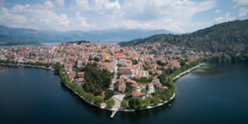 Ο Δήμος Καστοριάς για την ευχάριστη είδηση ανοίγματος του Λιανεμπορίου “Κερδήθηκε μία μάχη και δίνεται μία ανάσα στην πολύπαθη τοπική οικονομία”